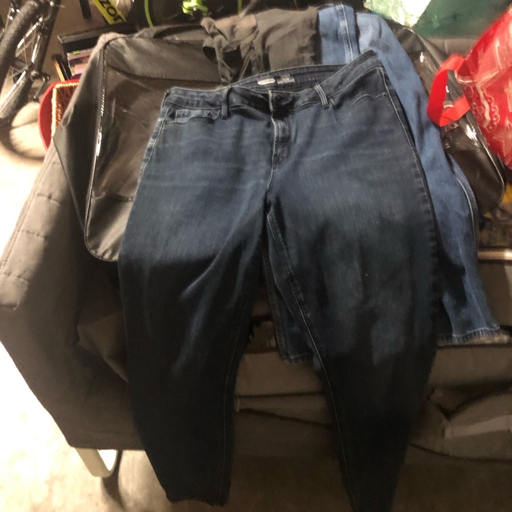 Old Navy Women's Skinny Jeans in Dark Blue Wash